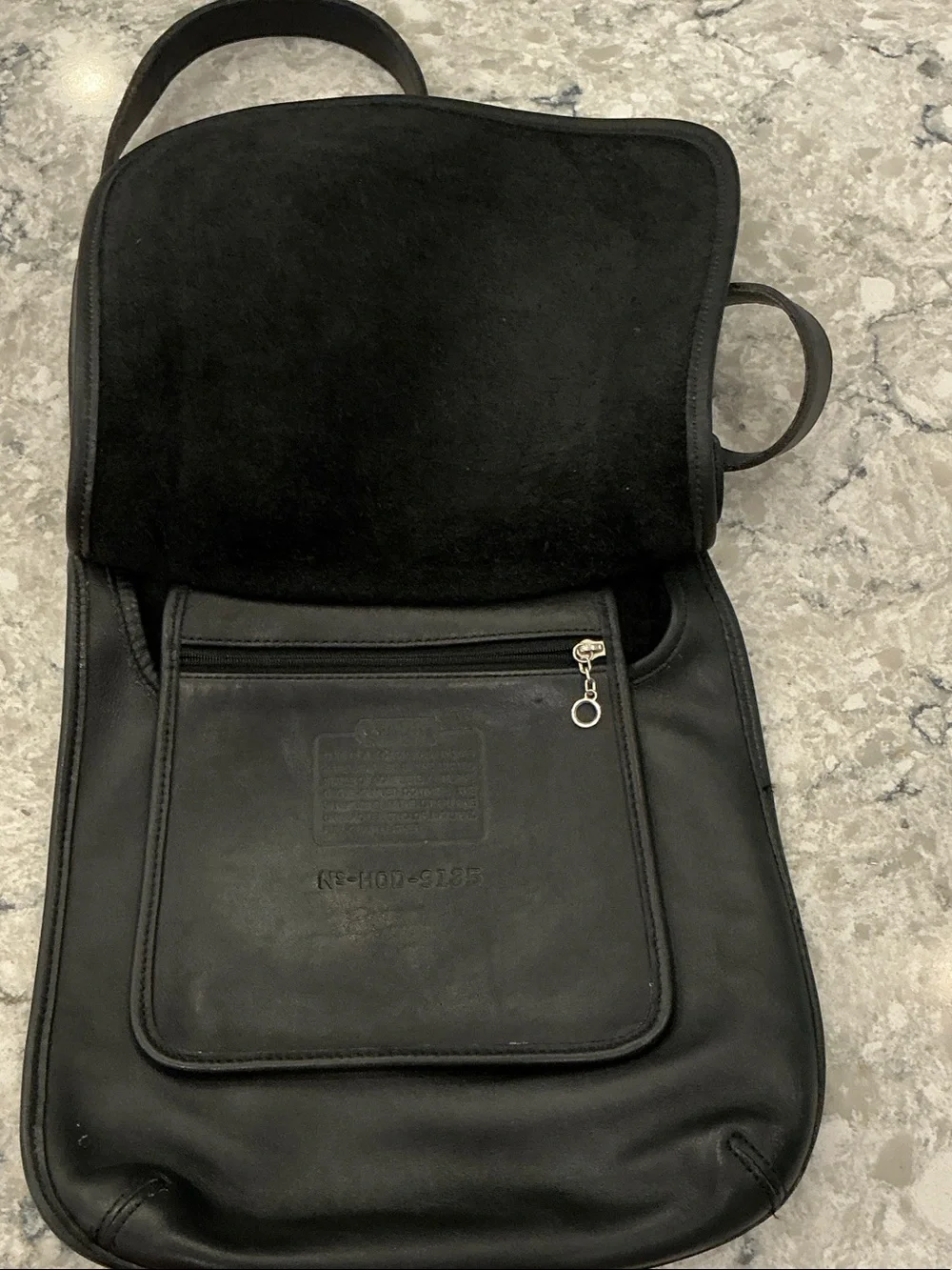 Vintage Coach 9135 Black Leather Hippie Flap Crossbody Bag Y2K